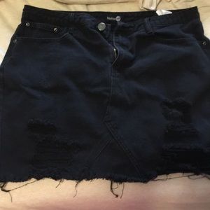 Boohoo Distressed Black Skirt